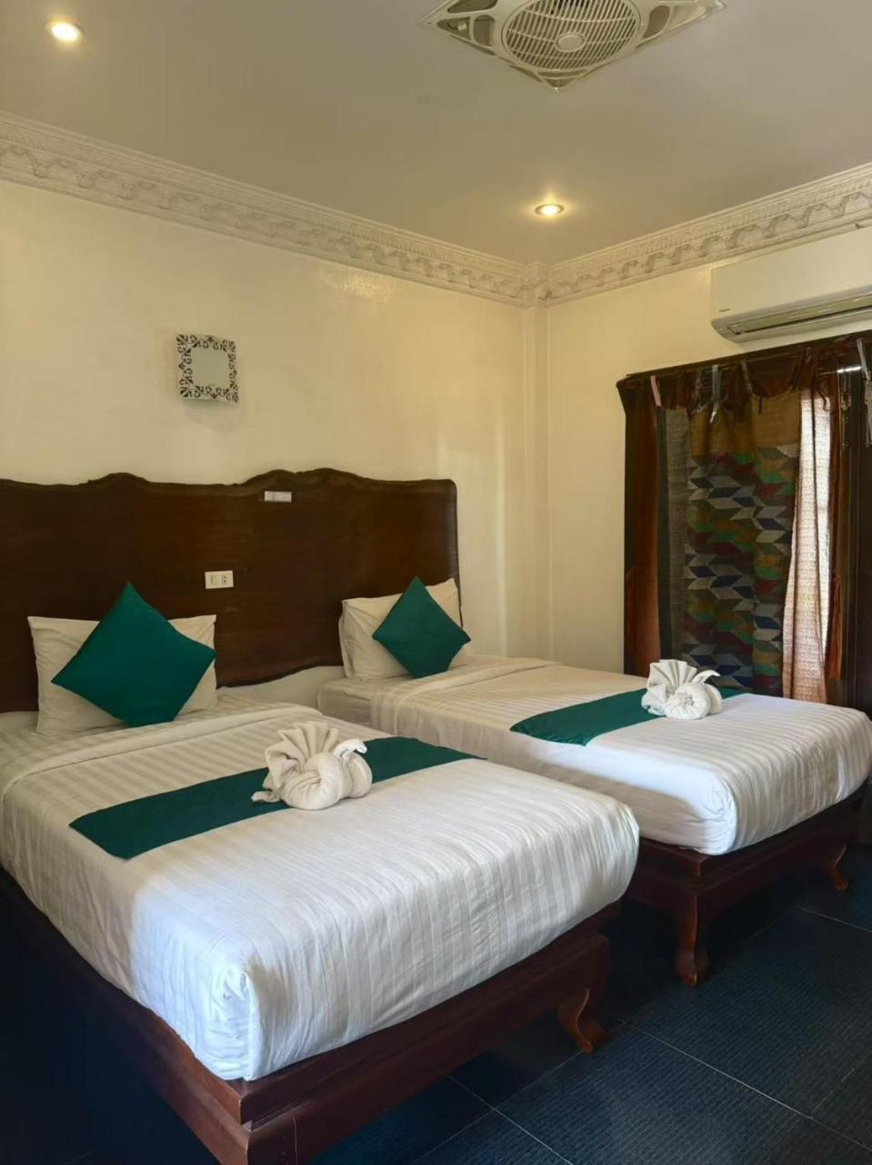 Alana Luang Prabang Hotel Exterior foto