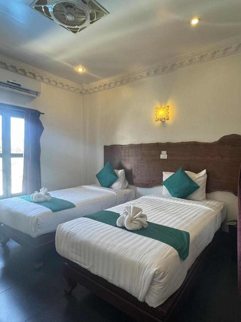 Alana Luang Prabang Hotel Exterior foto